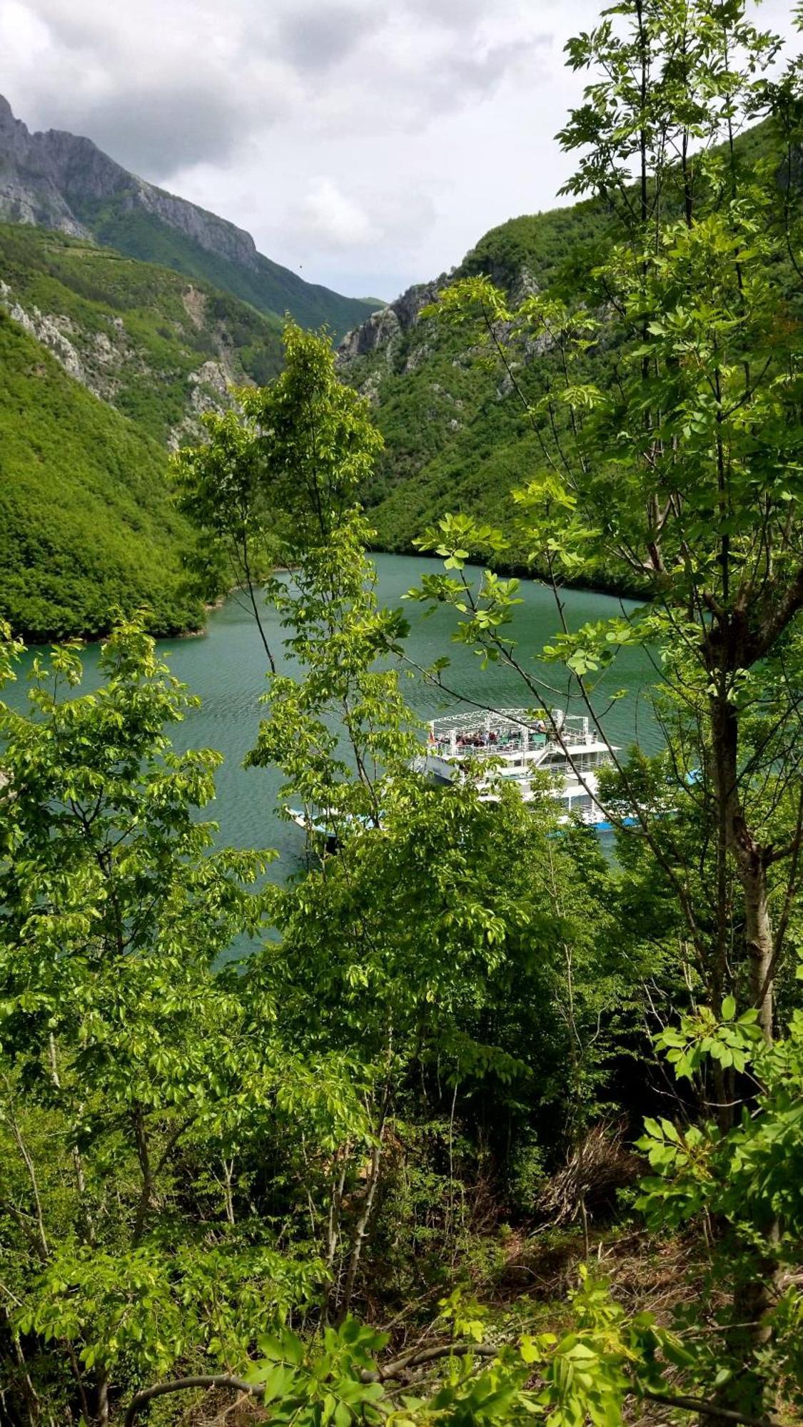 Twin Villas Komani Lake Dış mekan fotoğraf
